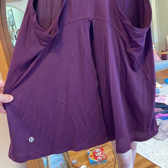Lululemon Deep Purple Mesh Workout Tank Size 4/6 - Picture 2 of 3